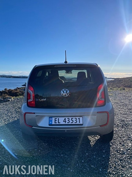 Volkswagen UP! 4 of 11