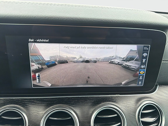 Mercedes-Benz E220 d 24 of 30