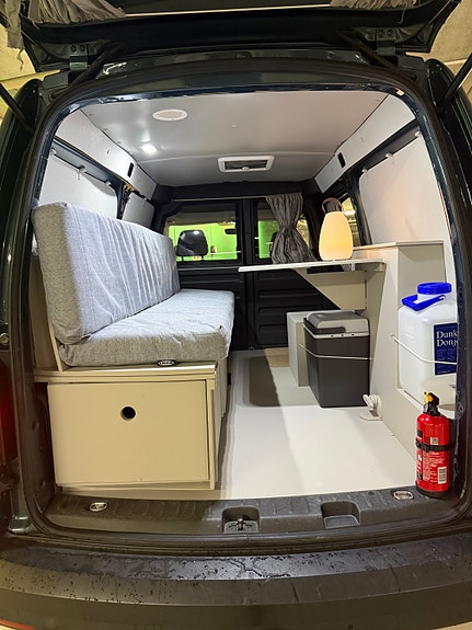 Volkswagen Caddy Maxi 17 of 24