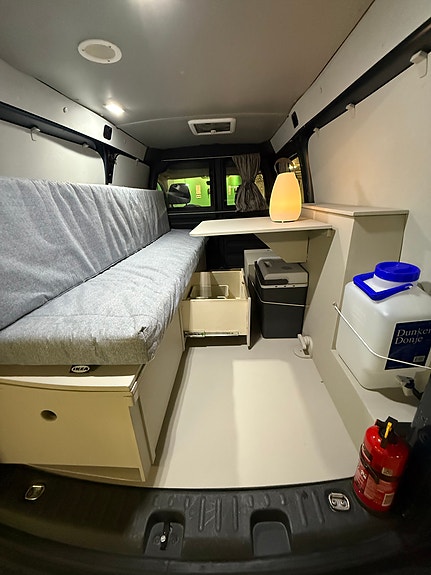Volkswagen Caddy Maxi 19 of 24