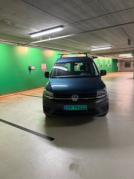 Volkswagen Caddy Maxi 2 of 24