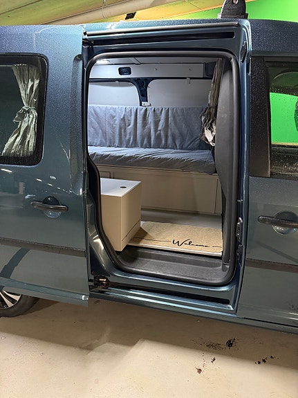 Volkswagen Caddy Maxi 22 of 24