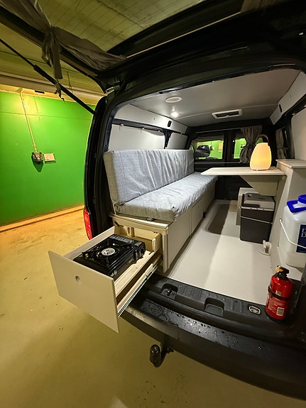 Volkswagen Caddy Maxi 18 of 24