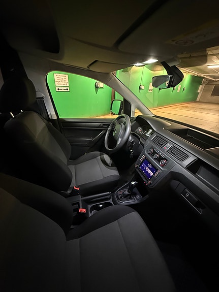 Volkswagen Caddy Maxi 10 of 24