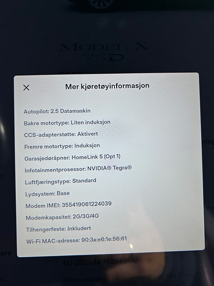 Tesla Model X 14 of 17