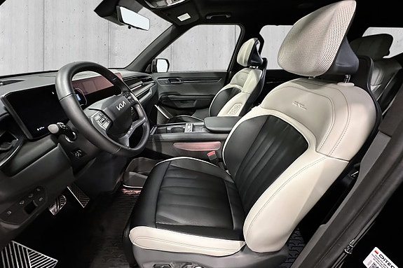 Kia EV9 8 of 22