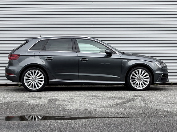 Audi A3 6 of 25