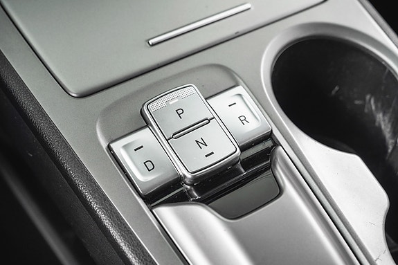 Hyundai Kona 13 of 23