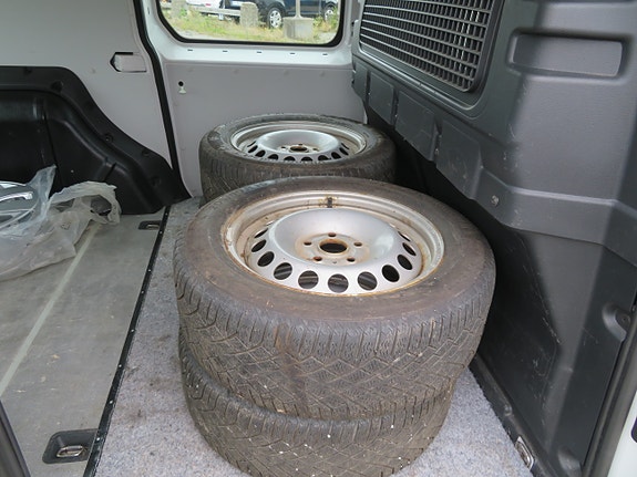Volkswagen Caddy Maxi 13 of 30