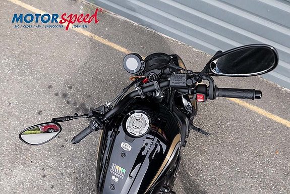 Yamaha XSR 700 Legacy 7 of 8
