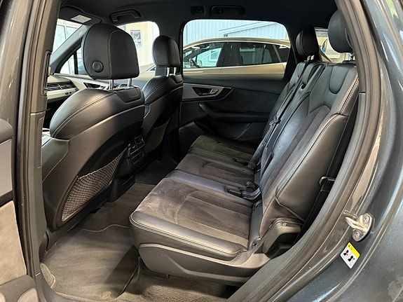 Audi Q7 16 of 30
