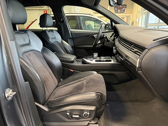 Audi Q7 14 of 30
