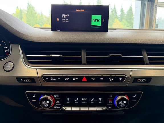 Audi Q7 26 of 30