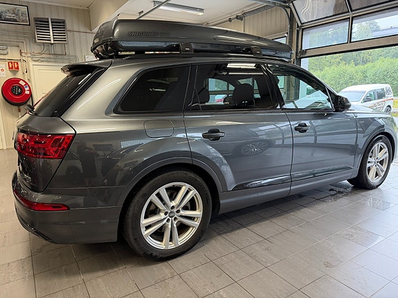 Audi Q7 6 of 30