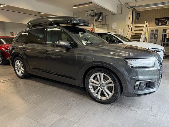 Audi Q7 7 of 30