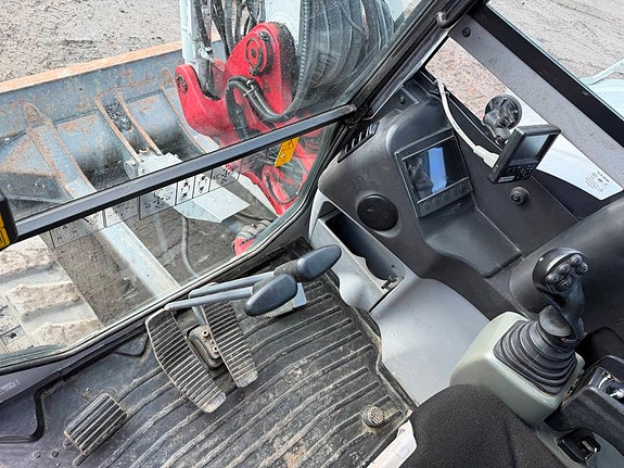 Takeuchi TB 290-2 26 of 30