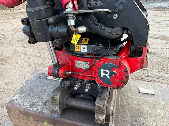 Takeuchi TB 290-2 13 of 30