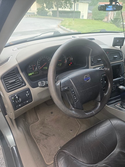 Volvo XC70 10 of 23