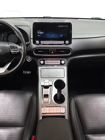 Hyundai Kona 27 of 30