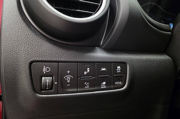 Hyundai Kona 17 of 30