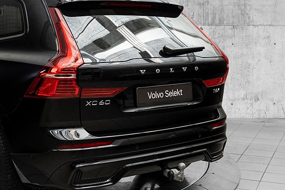 Volvo XC60 6 of 28