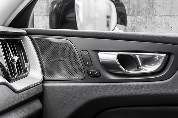 Volvo XC60 21 of 28