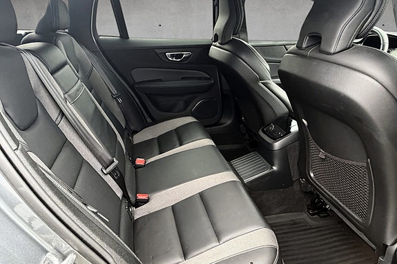 Volvo V60 19 of 23