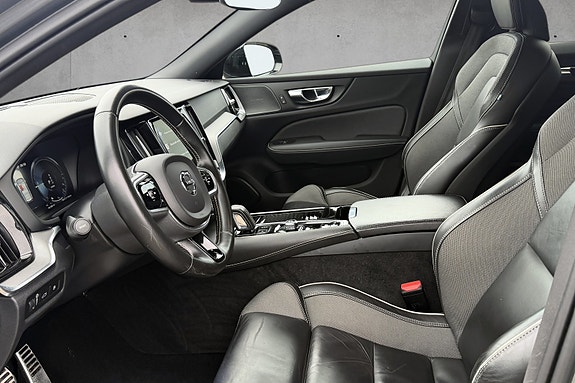 Volvo V60 11 of 23