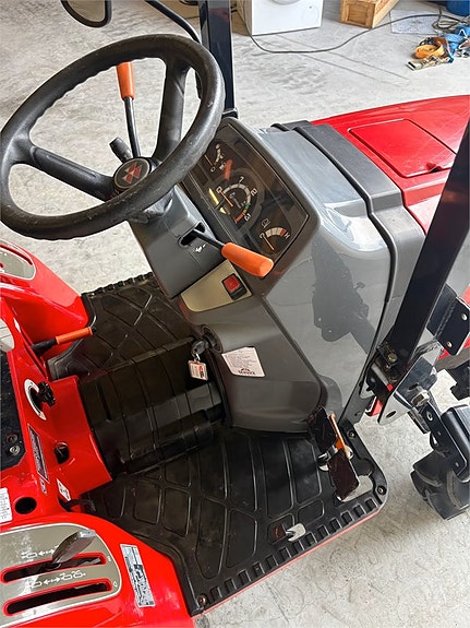Massey Ferguson 1520 10 of 17
