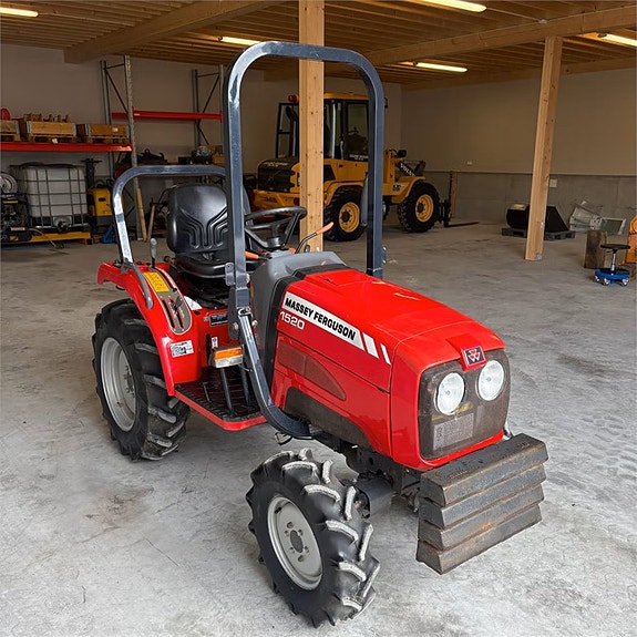 Massey Ferguson 1520 8 of 17