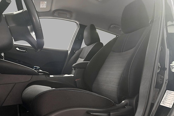 Nissan Leaf 19 of 25