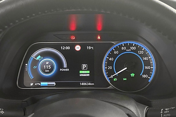 Nissan Leaf 12 of 25