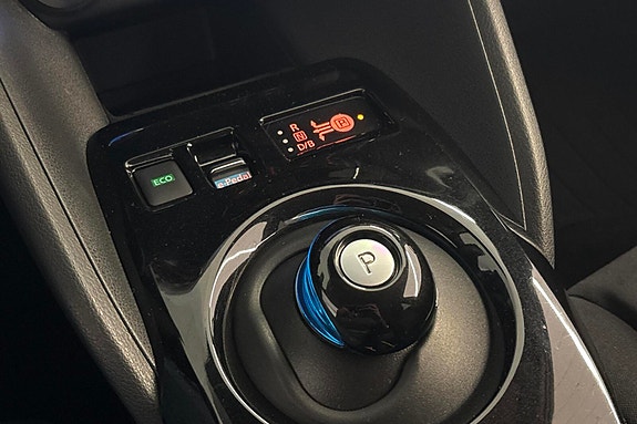 Nissan Leaf 18 of 25