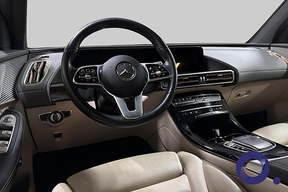 Mercedes-Benz EQC400 18 of 30