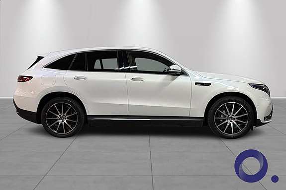 Mercedes-Benz EQC400 9 of 30