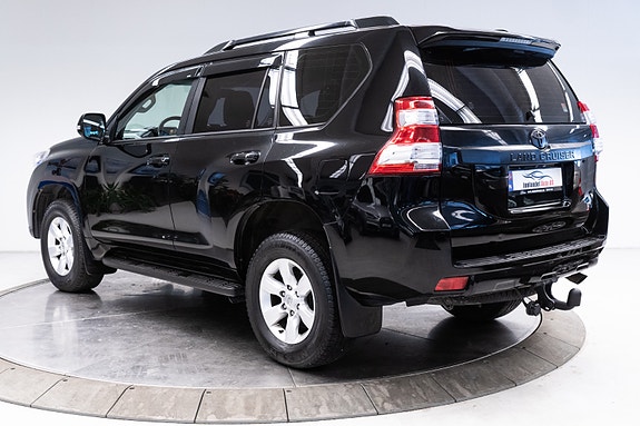 Toyota Land Cruiser 18 of 30