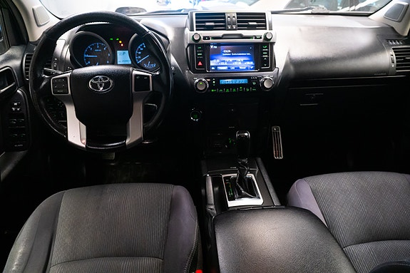 Toyota Land Cruiser 20 of 30