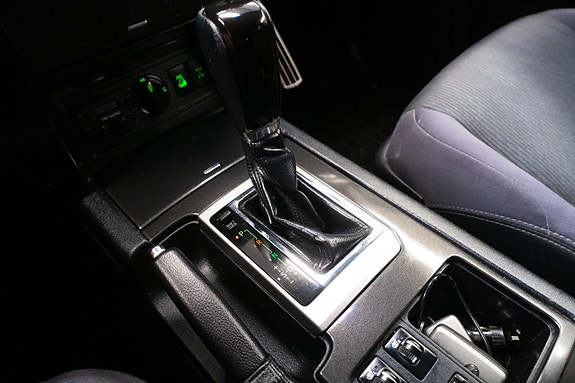 Toyota Land Cruiser 28 of 30