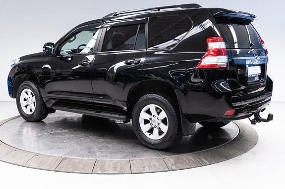 Toyota Land Cruiser 17 of 30