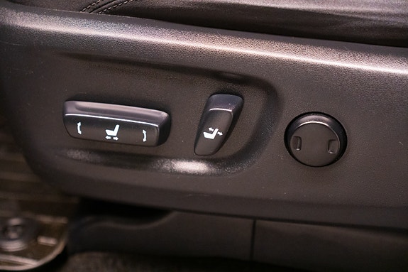 Toyota Land Cruiser 29 of 30