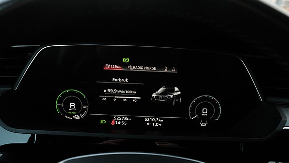 Audi e-tron 30 of 30