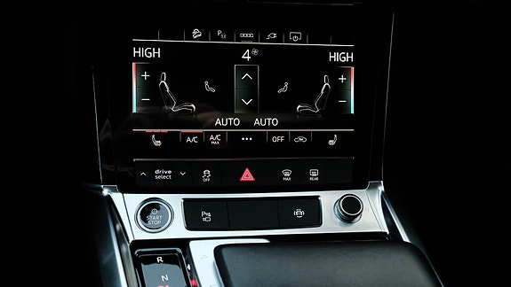 Audi e-tron 23 of 30