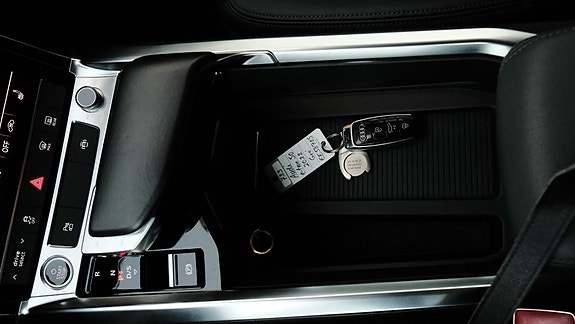 Audi e-tron 22 of 30
