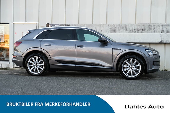 Audi e-tron 5 of 30