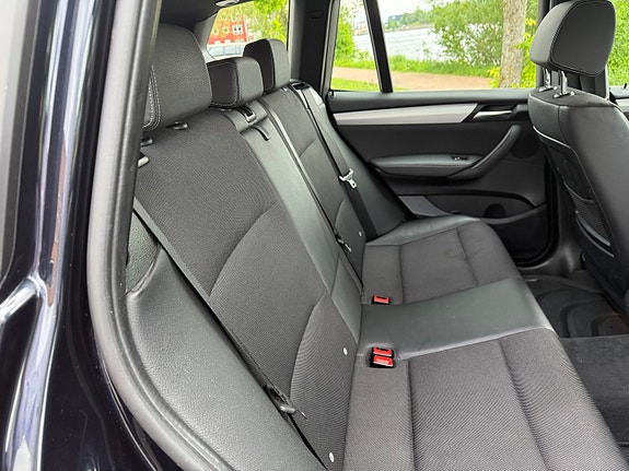 BMW X3 18 of 25