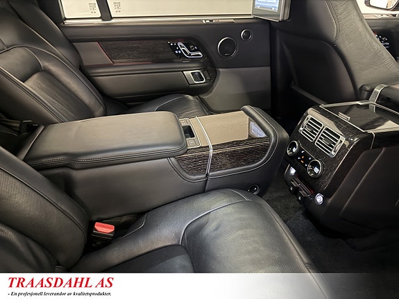 Land Rover Range Rover 29 of 30