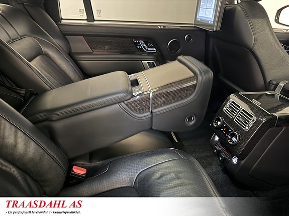 Land Rover Range Rover 28 of 30