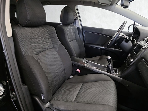 Toyota Avensis 17 of 25