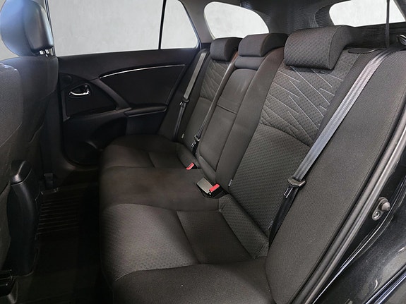 Toyota Avensis 23 of 25