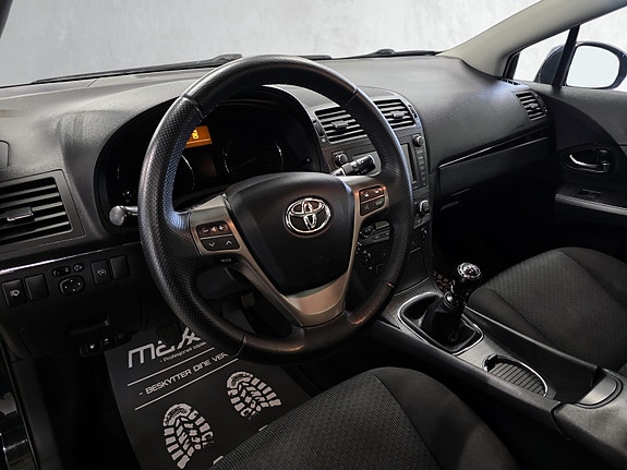 Toyota Avensis 12 of 25